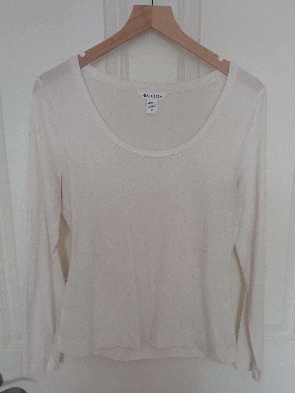 Athleta White/Cream Scoop-Neck Long Sleeve Top